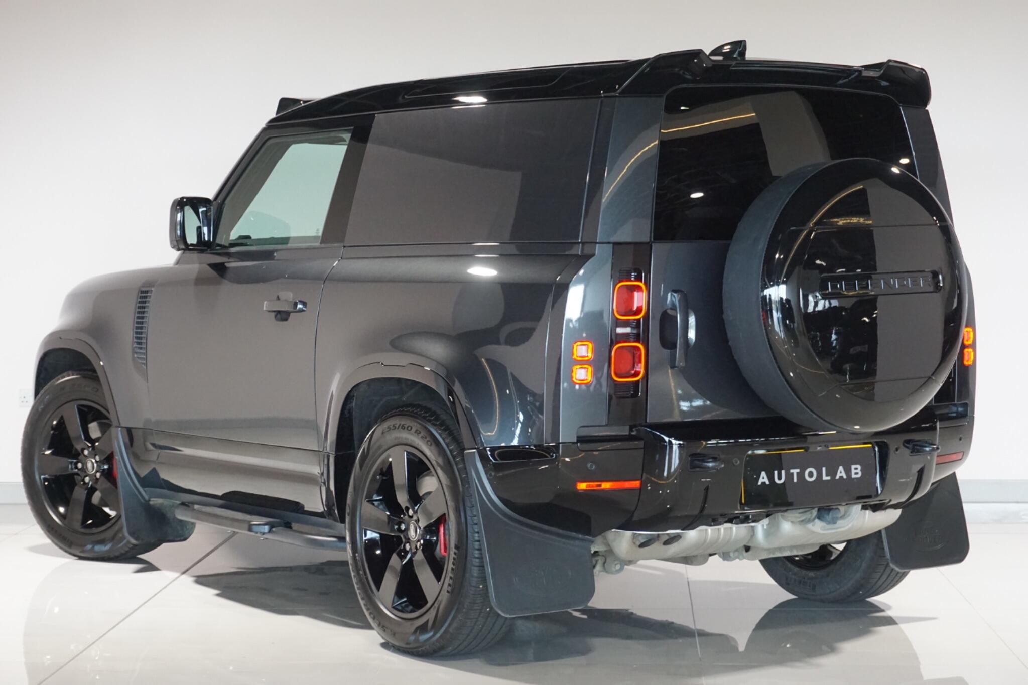 Land Rover Defender 90 3.0 D300 MHEV X-Dynamic HSE Hard Top SUV 3dr Diesel Auto 4WD SWB Euro 6 (s/s) (300 ps)